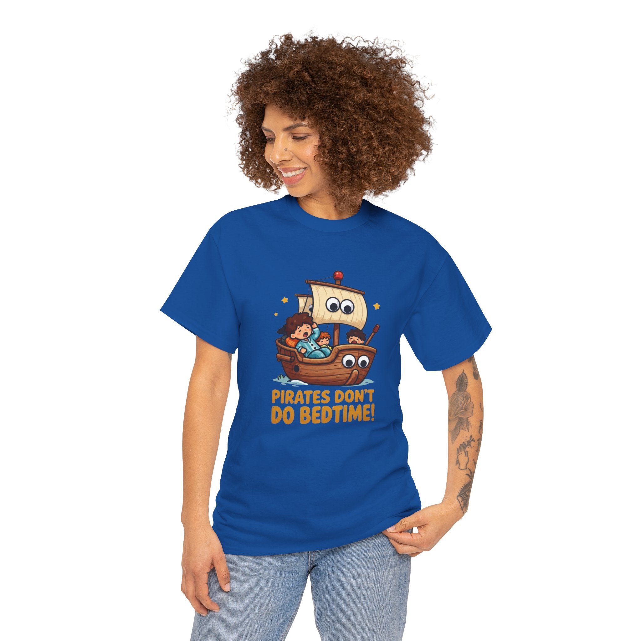 Pirates Don't Do Bedtime T-Shirt – Funny Parenting Pirate Kids in Pyjamas | Nautical Bedtime Humour Graphic Tee