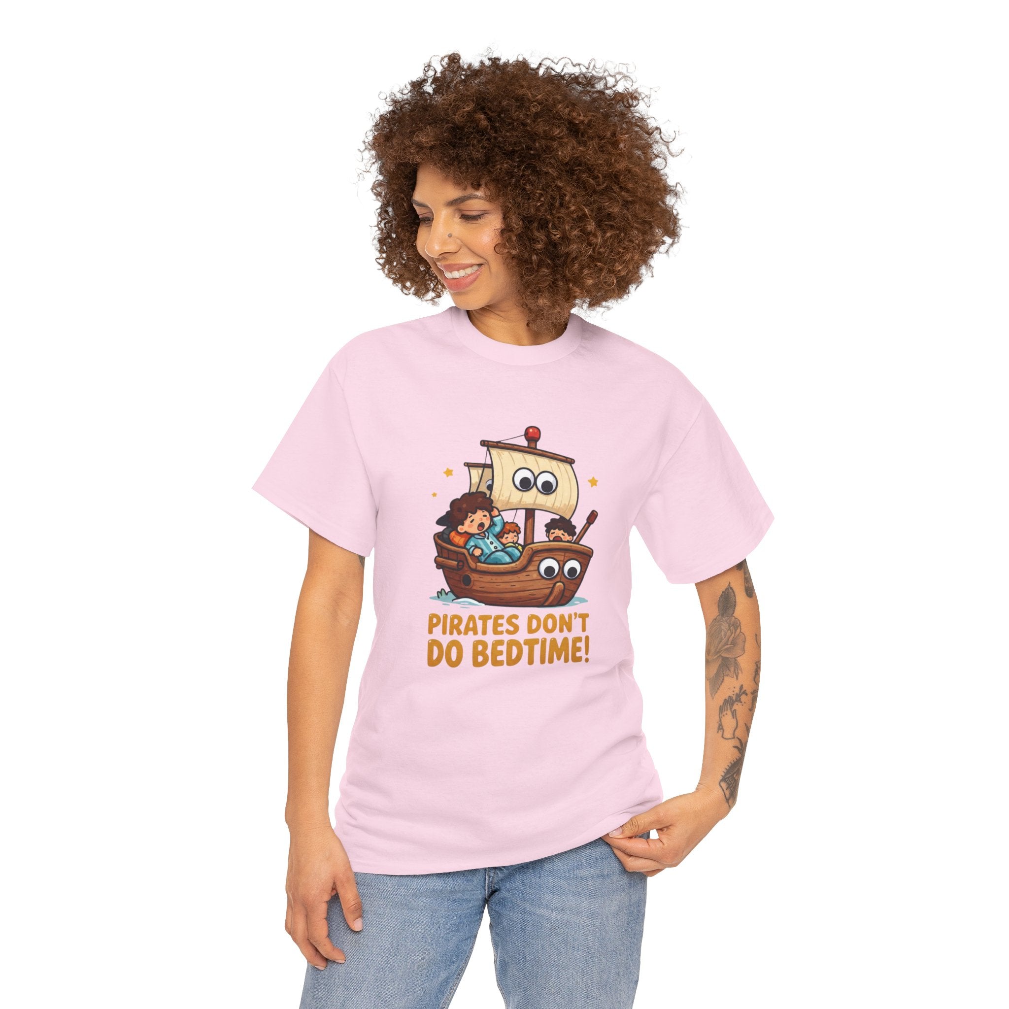 Pirates Don't Do Bedtime T-Shirt – Funny Parenting Pirate Kids in Pyjamas | Nautical Bedtime Humour Graphic Tee