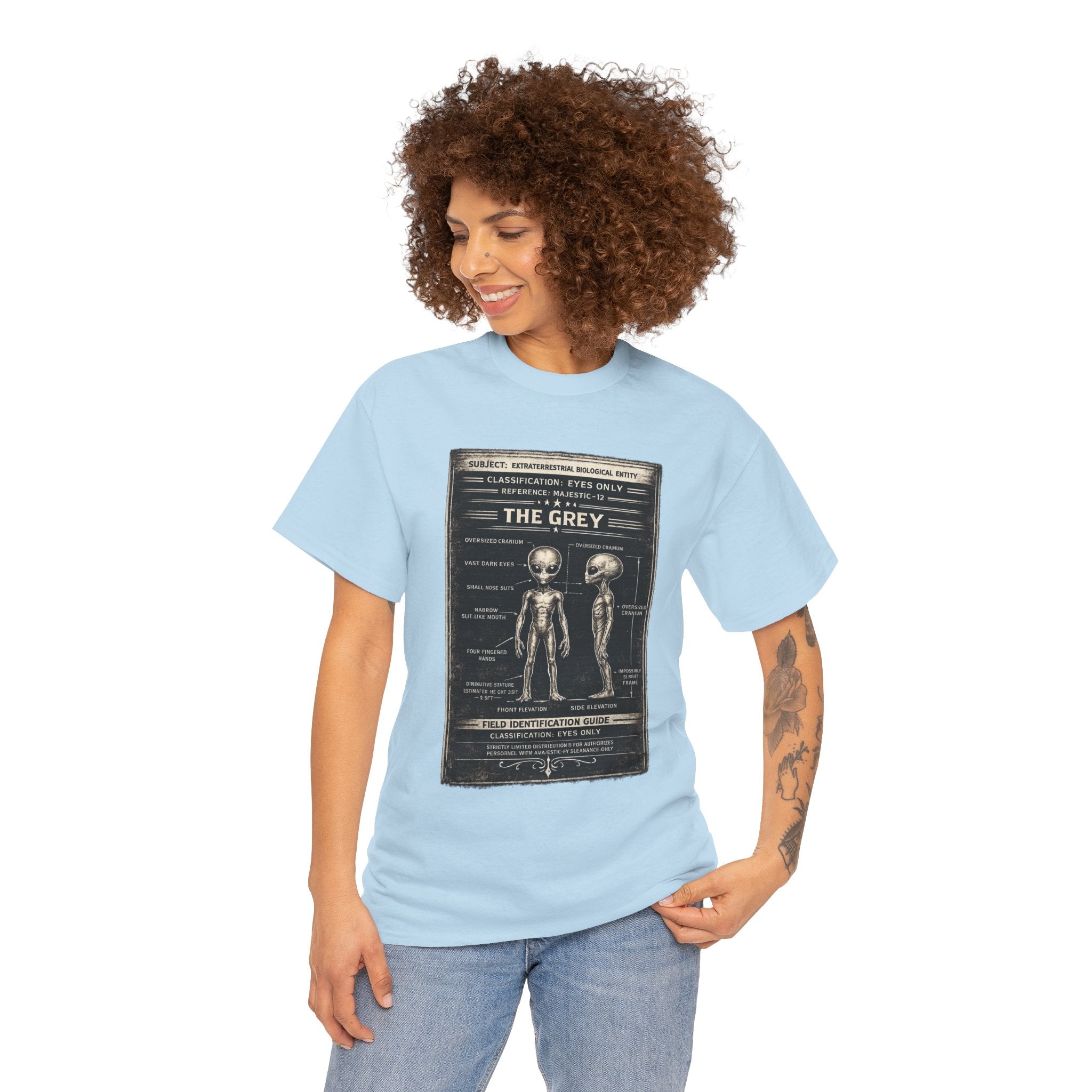 The Grey – Extraterrestrial Biological Entity Field Identification Guide Vintage Graphic T-Shirt