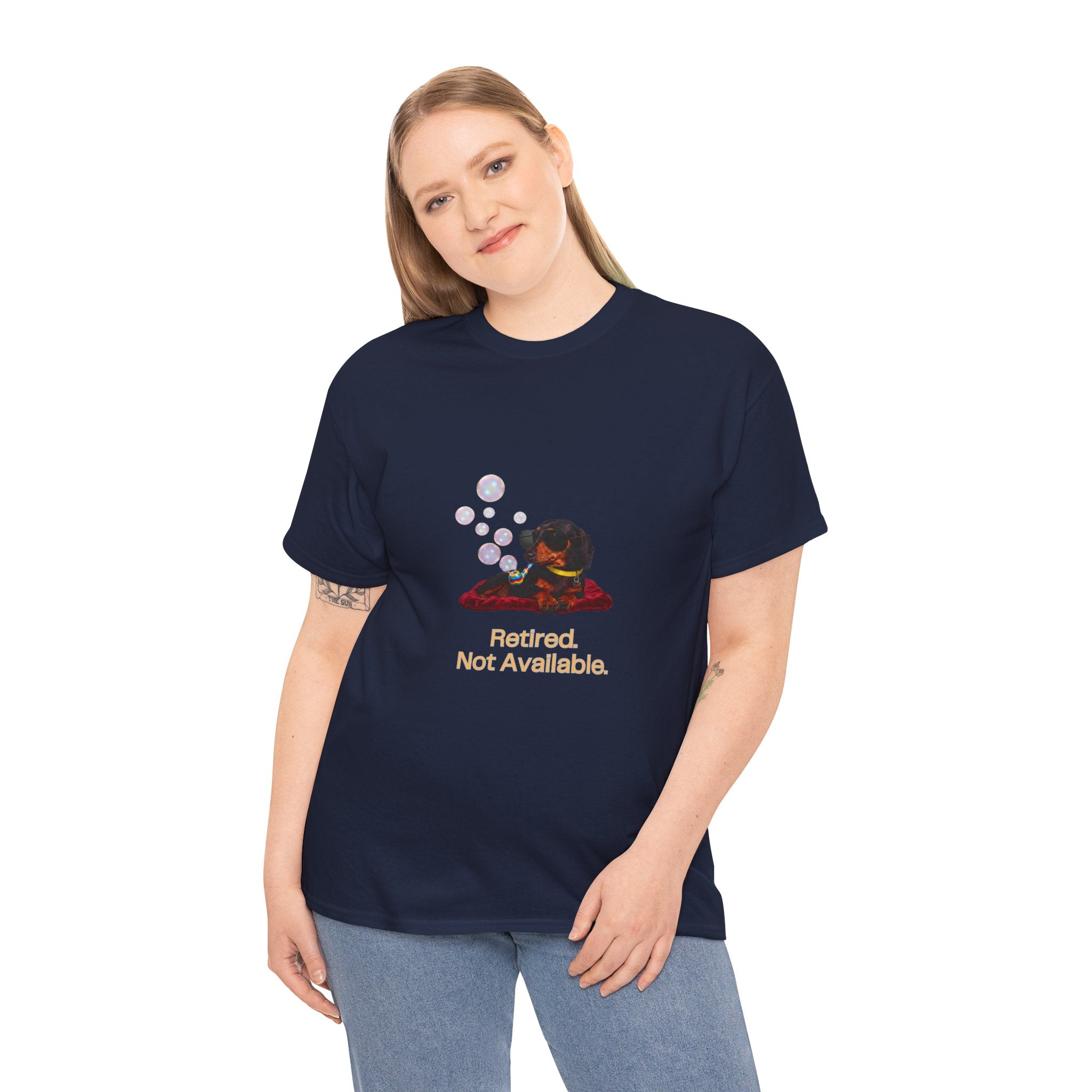 Retired Not Available T-Shirt – Funny Cool Dachshund Sunglasses Bubble Pipe | Sausage Dog Retirement Graphic Tee