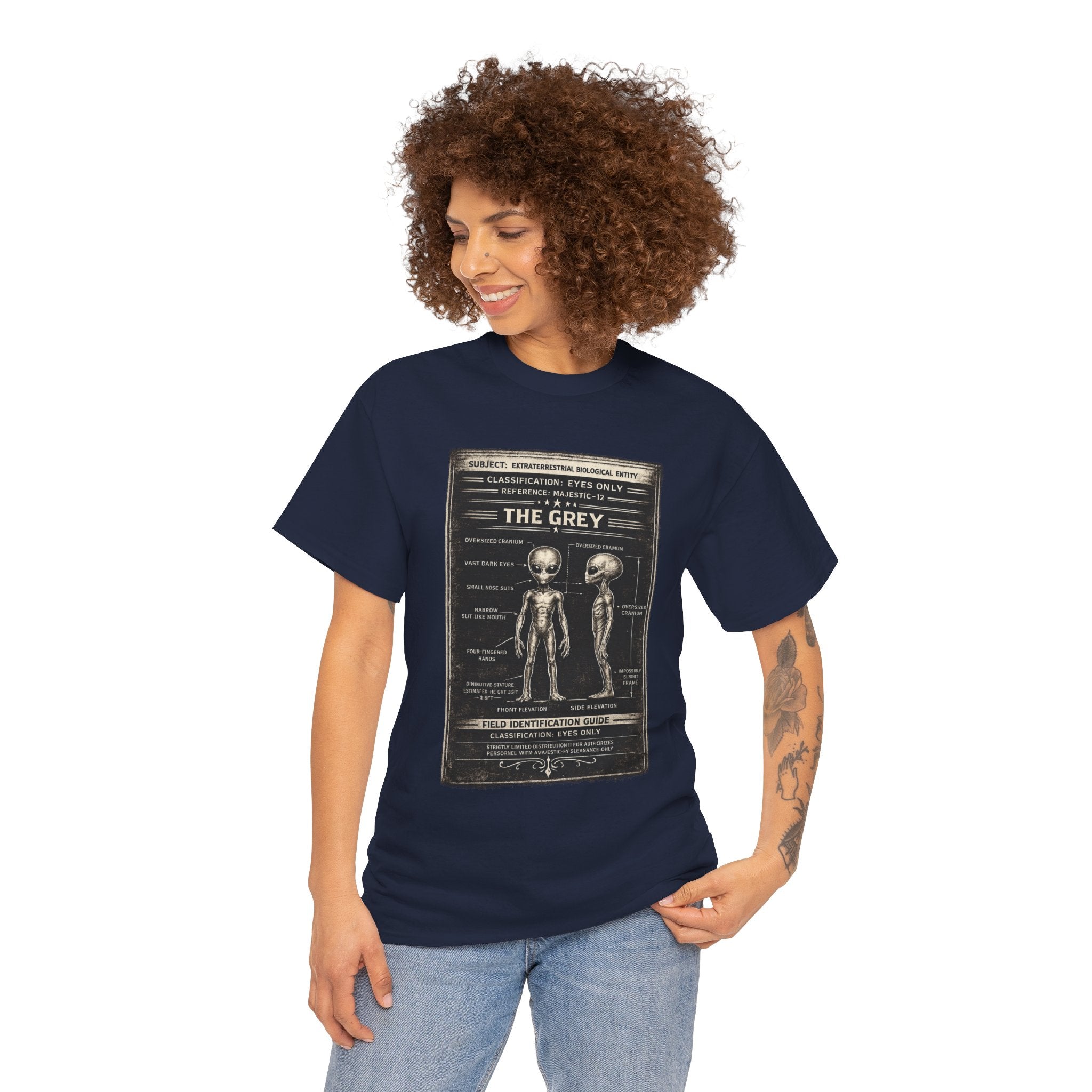The Grey – Extraterrestrial Biological Entity Field Identification Guide Vintage Graphic T-Shirt